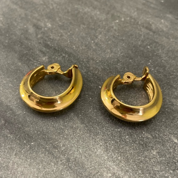 Vintage Monet Gold Clip On Hoops - Picture 7 of 8